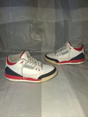 Air Jordan 3 Retro Fire Red Sneakers, Women 8 = Men 6.5